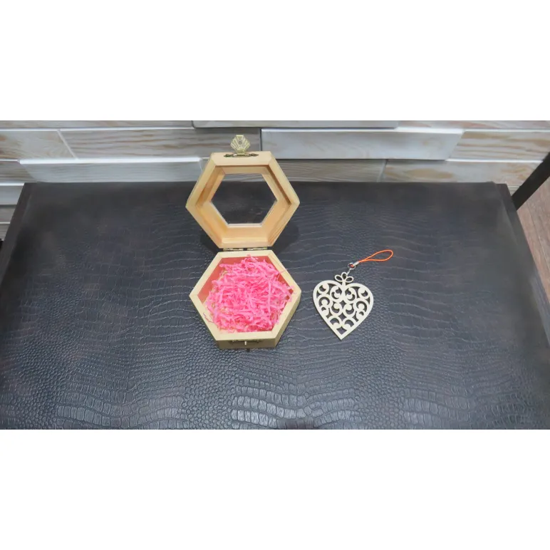 Шкатулка «Ажурное сердце» (Светлое дерево, Прозрачное масло)